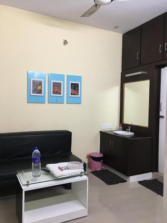 Srirangam Suit Rooms Tiruchirappalli Exteriör bild